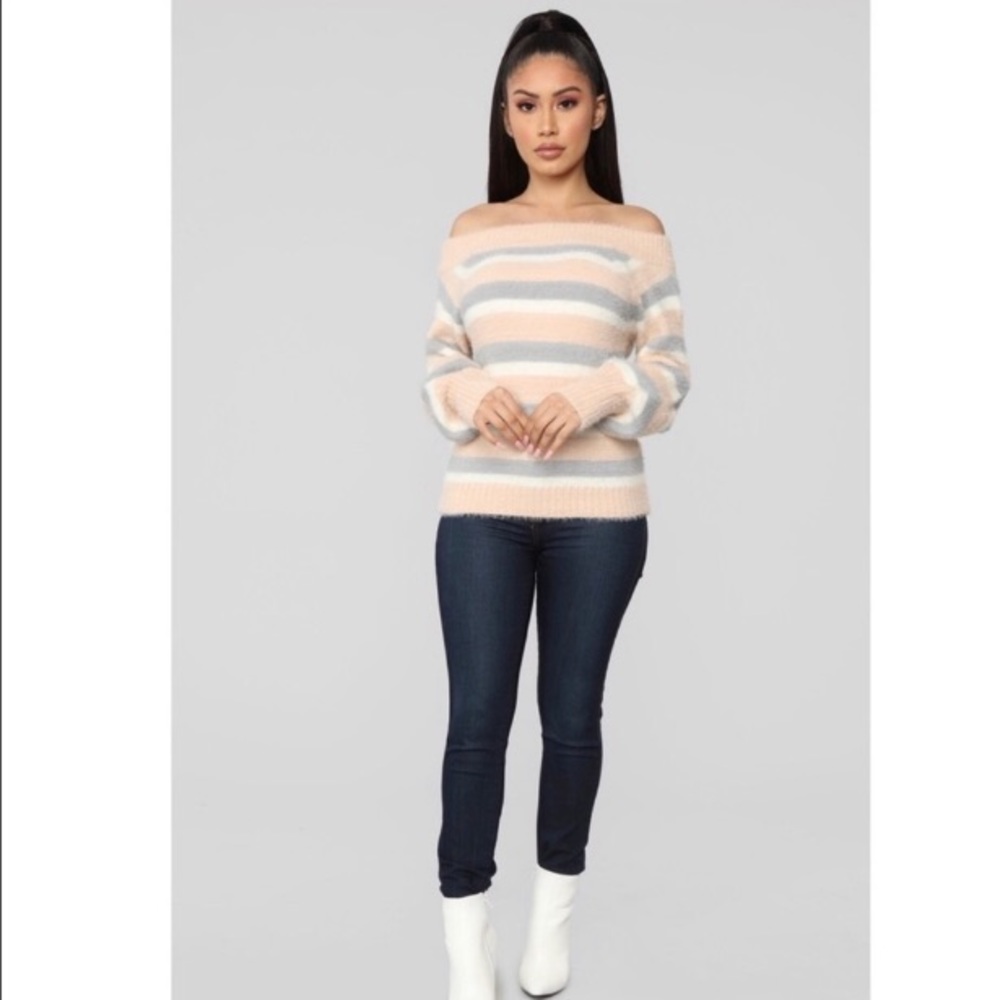 Off-Shoulder Sweater || FASHION NOVA